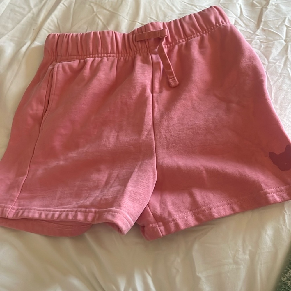 Francescas sweat shorts pink!